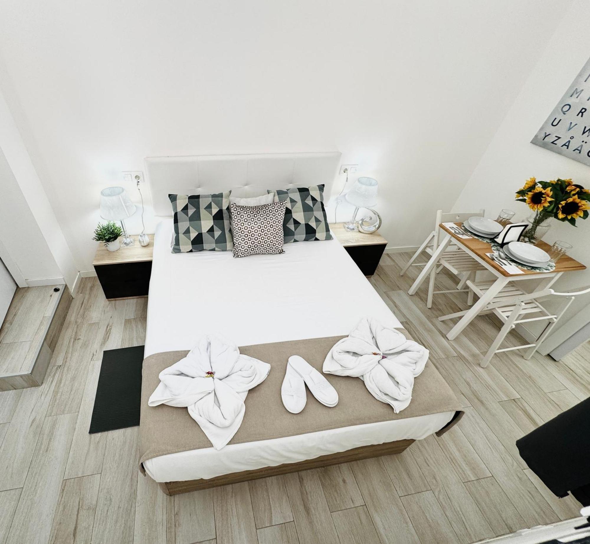 Cinco Torres Suites Мадрид Екстер'єр фото