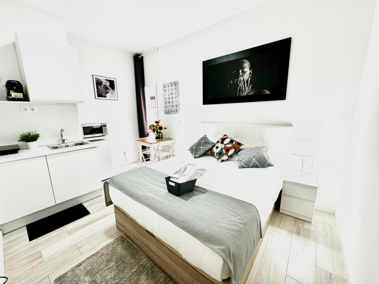Cinco Torres Suites Мадрид Екстер'єр фото